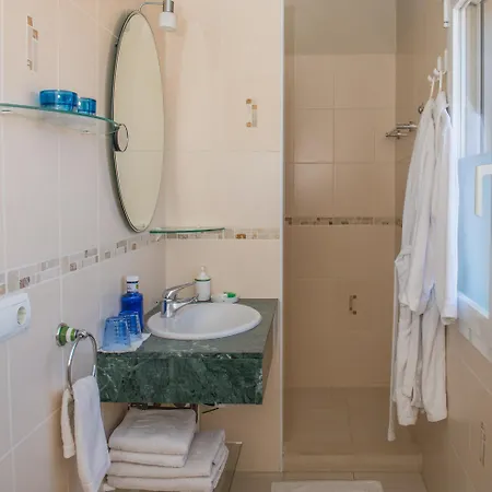 El Pajarero Bed and breakfast Arenas (Malaga)