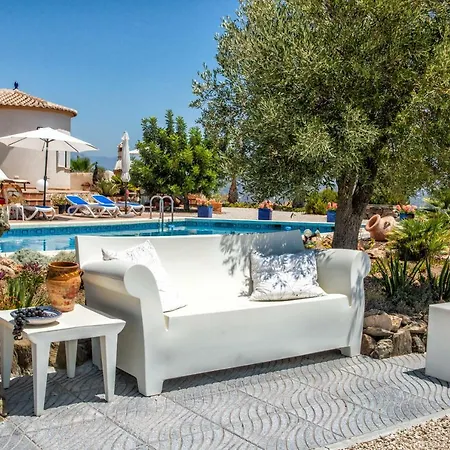 El Pajarero Bed & Breakfast Arenas (Malaga)